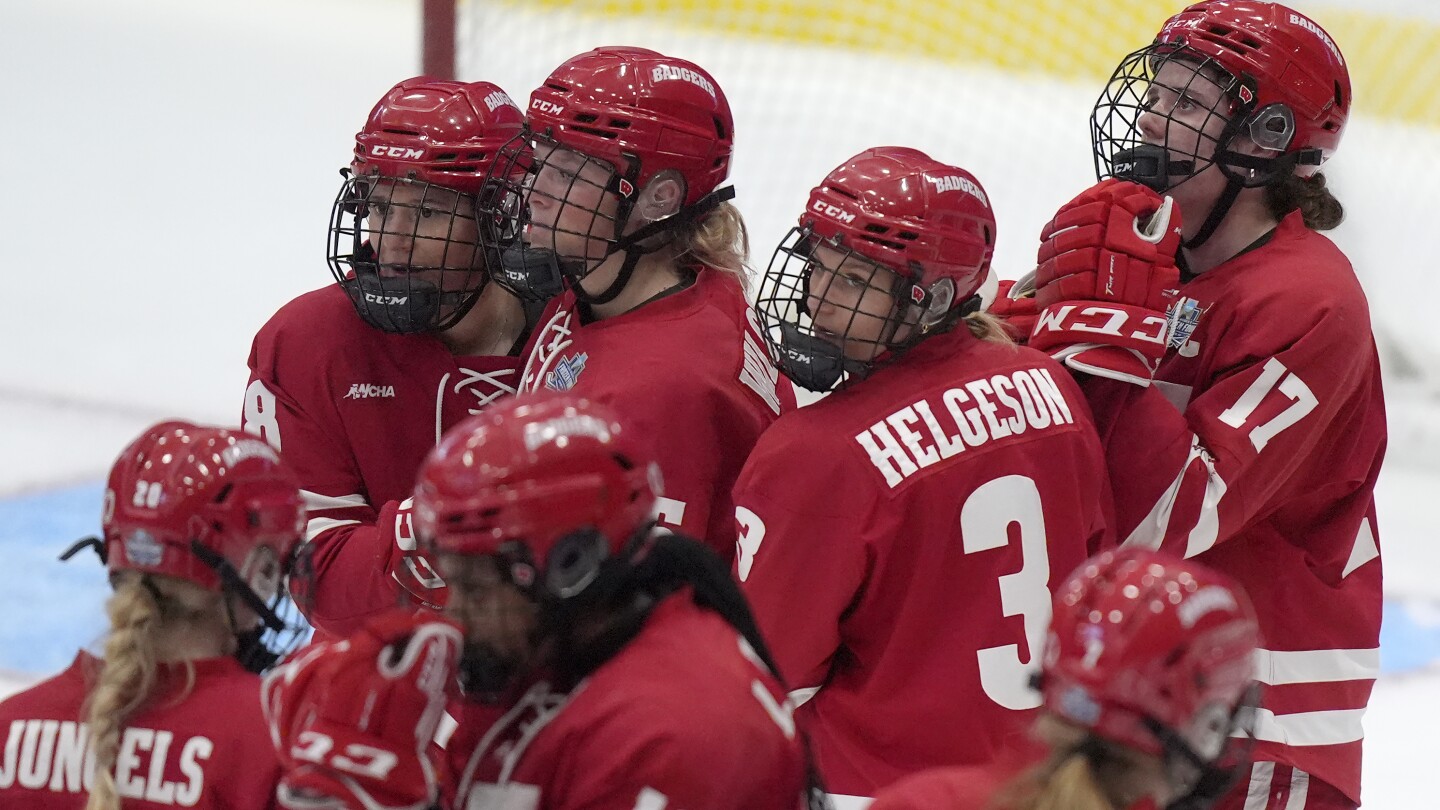 Wisconsin defeats Gophers 6-2 in Frozen Four semifinals