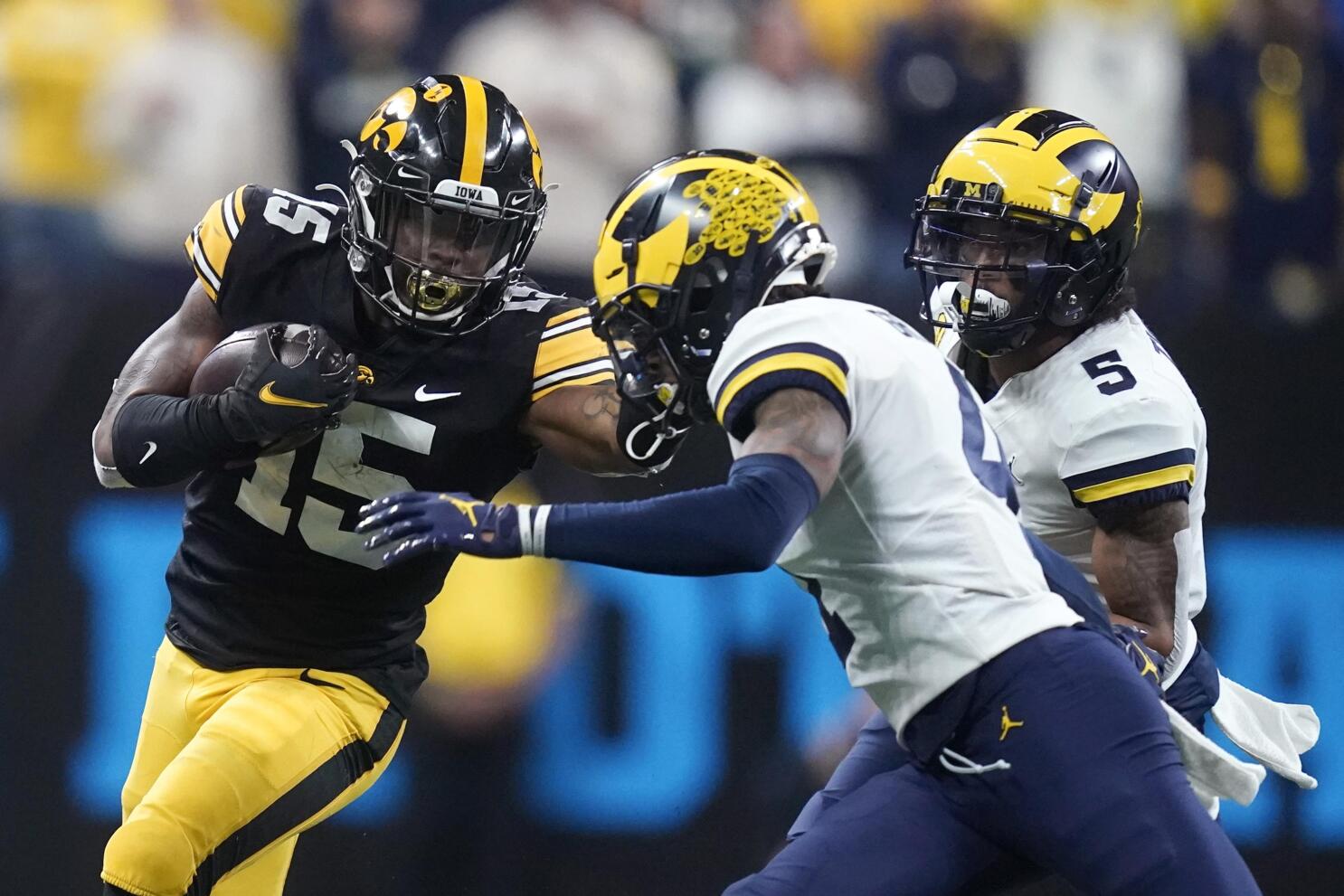 Iowa RB Tyler Goodson will declare for NFL draft, skip bowl