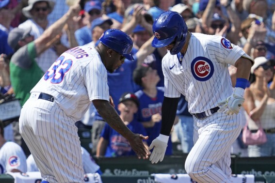 Wisdom homers twice more, Cubs snap skid vs. Giants