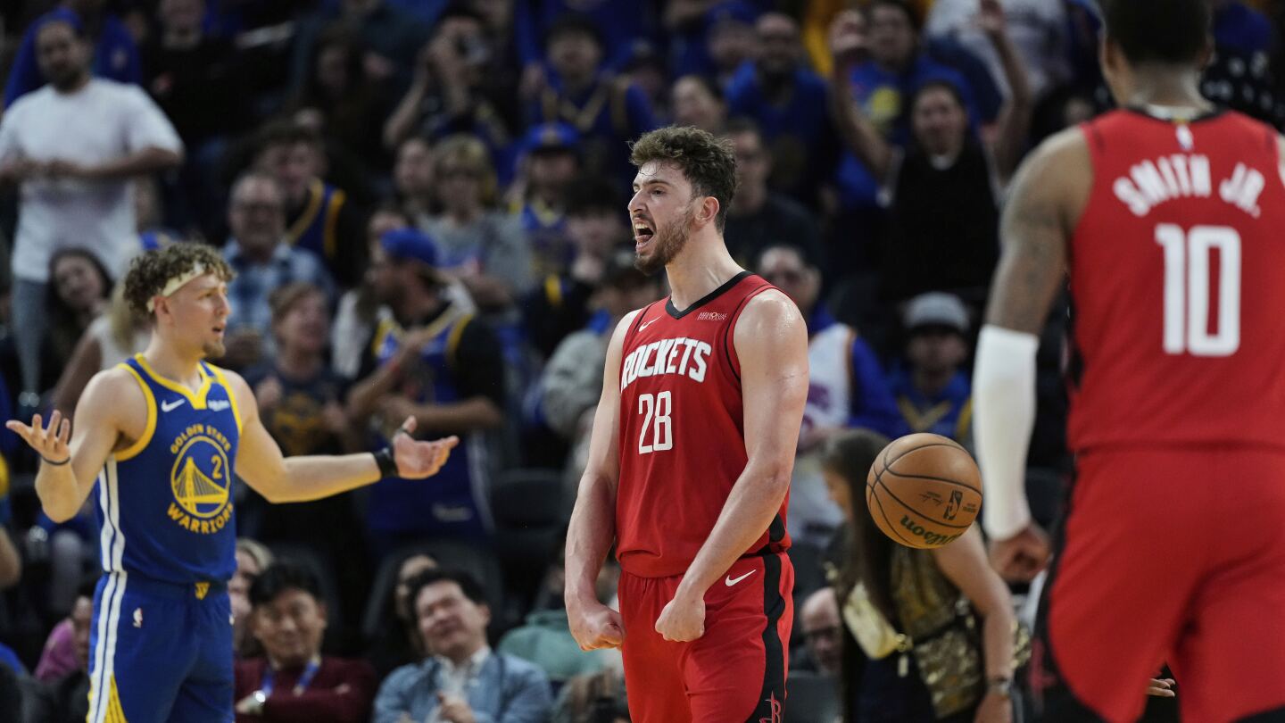 Rockets Defeat Warriors 106-96, Limit Curry to 3 Points