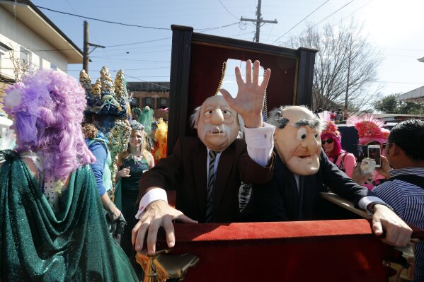 Ankhs, beads, bras: Isis brings Mardi Gras parade back to Kenner on  Saturday night, Local Politics