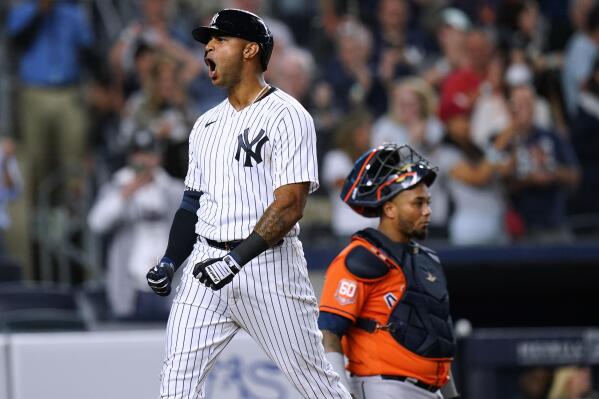 Yankees Secure Aaron Hicks With 7-Year, $70 Million Deal - The New York  Times
