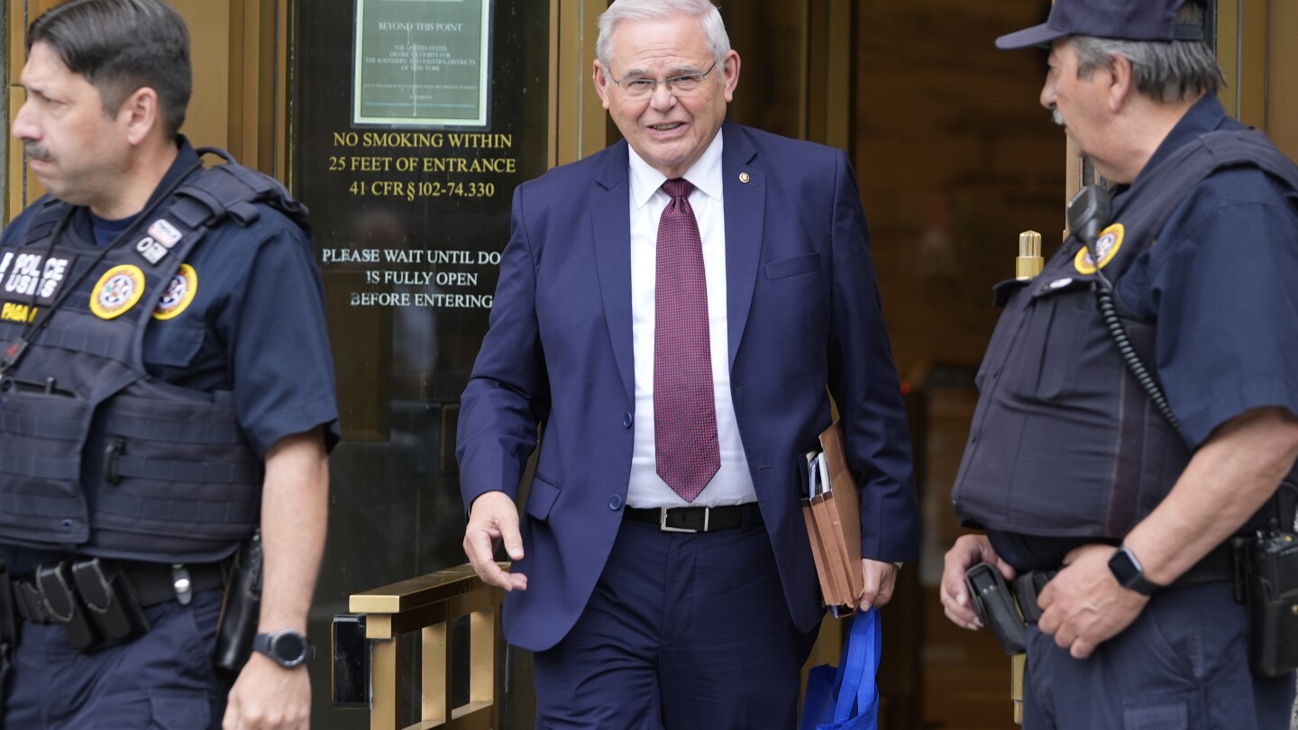 Висшият федерален прокурор на Ню Джърси свидетелства в полза на правителството по обвинението срещу сенатор Боб Менендес