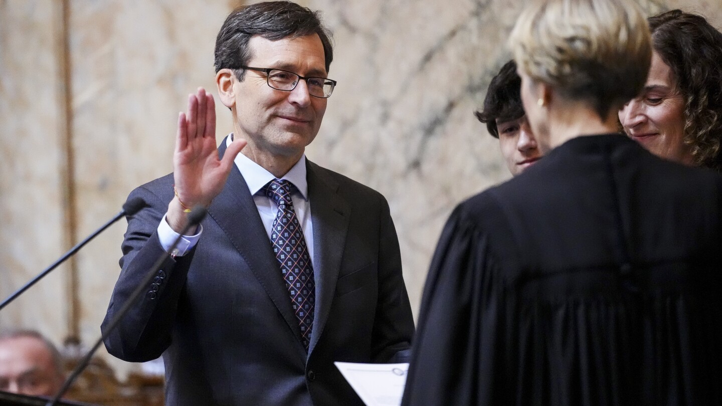 New Washington governor plans to build an efficient government that helps people
