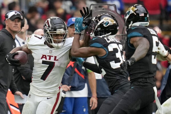 Desmond Ridder speaks to media after first NFL start against the Jaguars