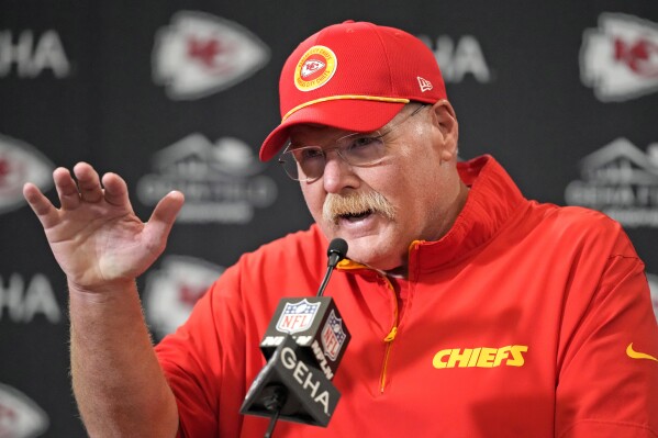 The Chiefs are 2-0 despite plenty of problems, and that could be a problem  for the rest of the AFC | AP News