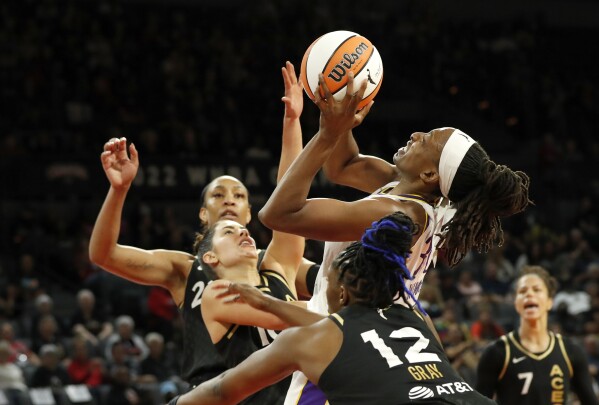 LA Sparks fighting to grab last playoff spot in rebuilding year riddled  with injuries