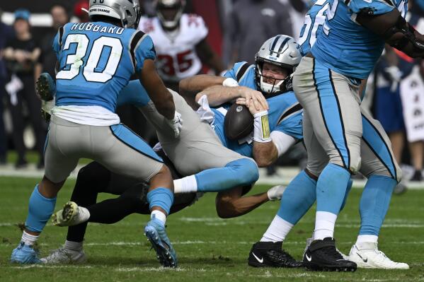 Panthers stun Brady, Bucs 21-3 as Tampa Bay drops below .500