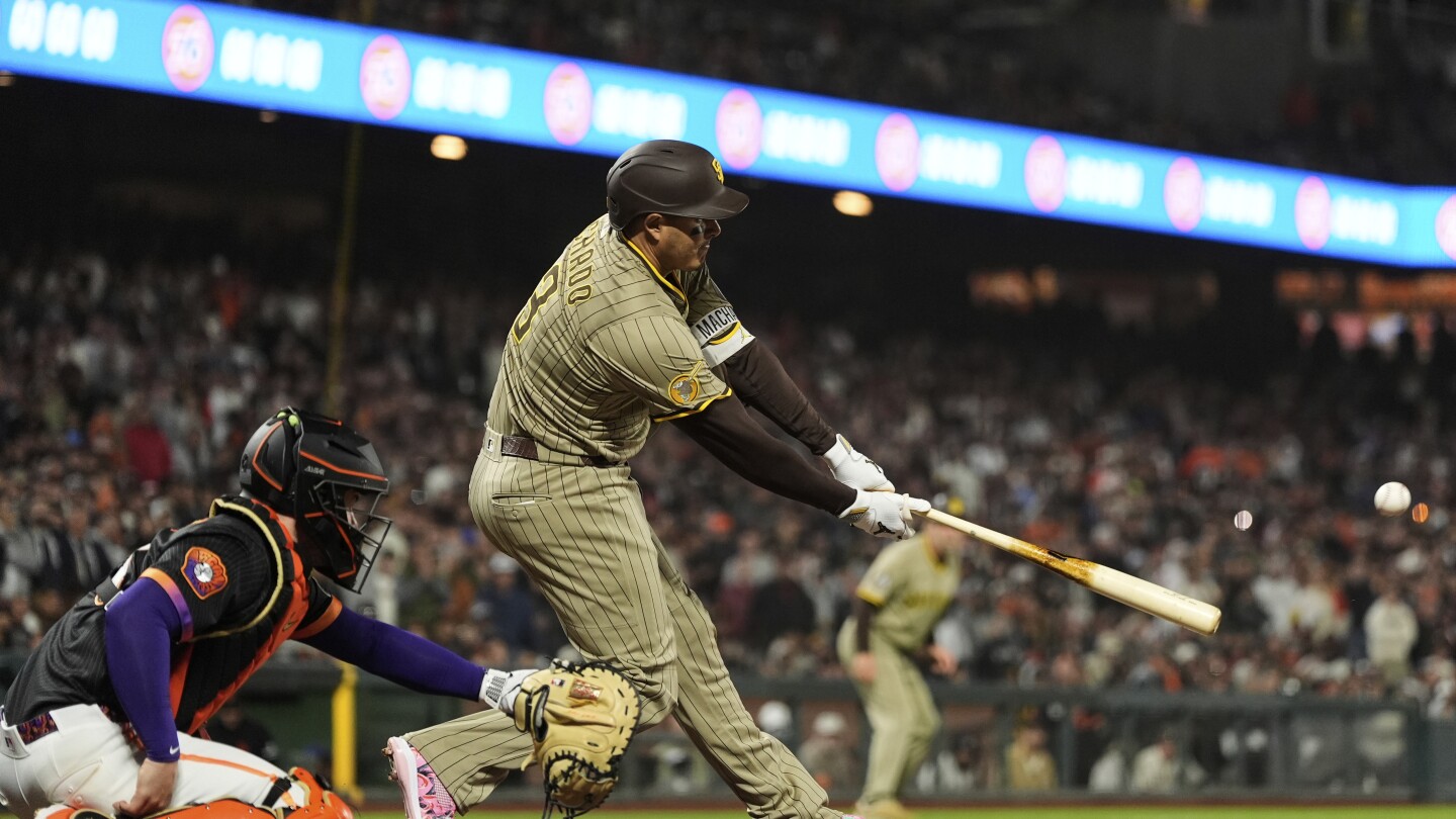 Machado and Padres rally to beat Giants in 10 innings again, 3-2