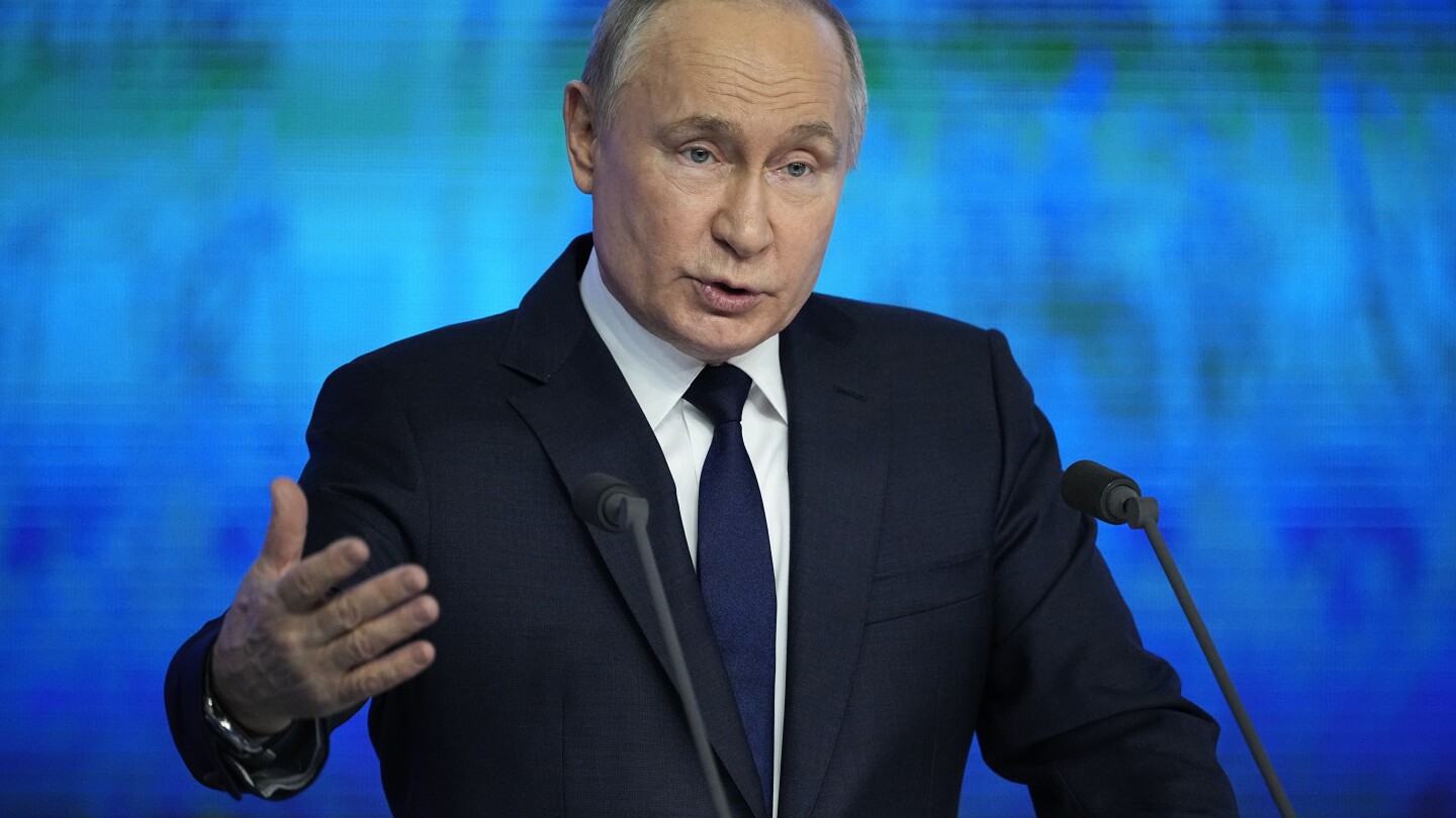 Путин обещава да постигне военни успехи в Украйна, докато се среща с предизборния си щаб
