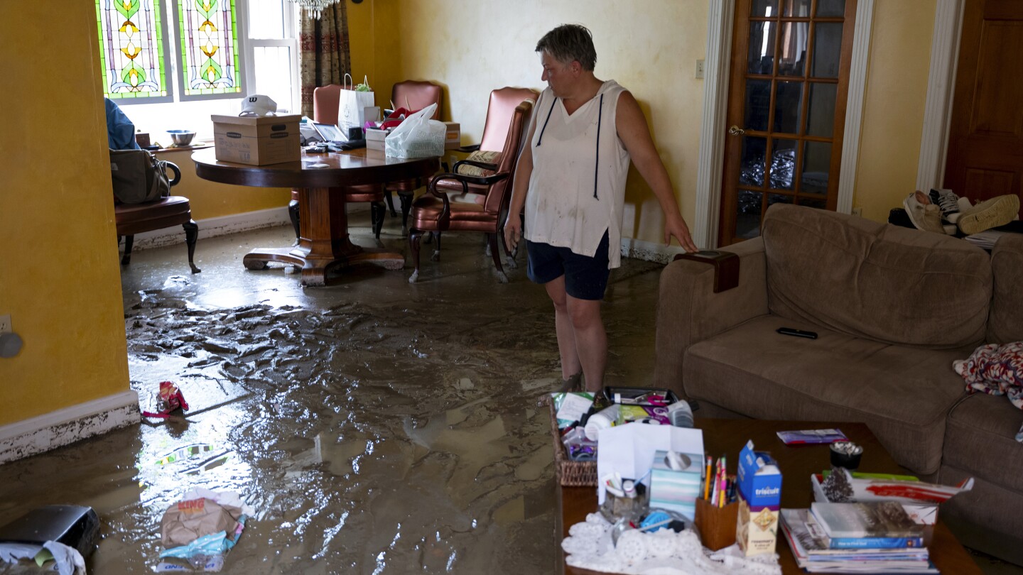 Les inondations causées par les restes de Debby entraînent des sauvetages en eaux hautes à New York et en Pennsylvanie