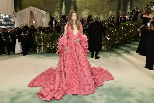 Jessica Biel attends a benefit gala for the Metropolitan Museum of Art's Costume Institute to celebrate the opening of the Metropolitan Museum of Art "Sleeping Beauty: Awakening Fashion" Exhibition on Monday, May 6, 2024 in New York.  (Photo by Evan Agostini/Invision/AP)