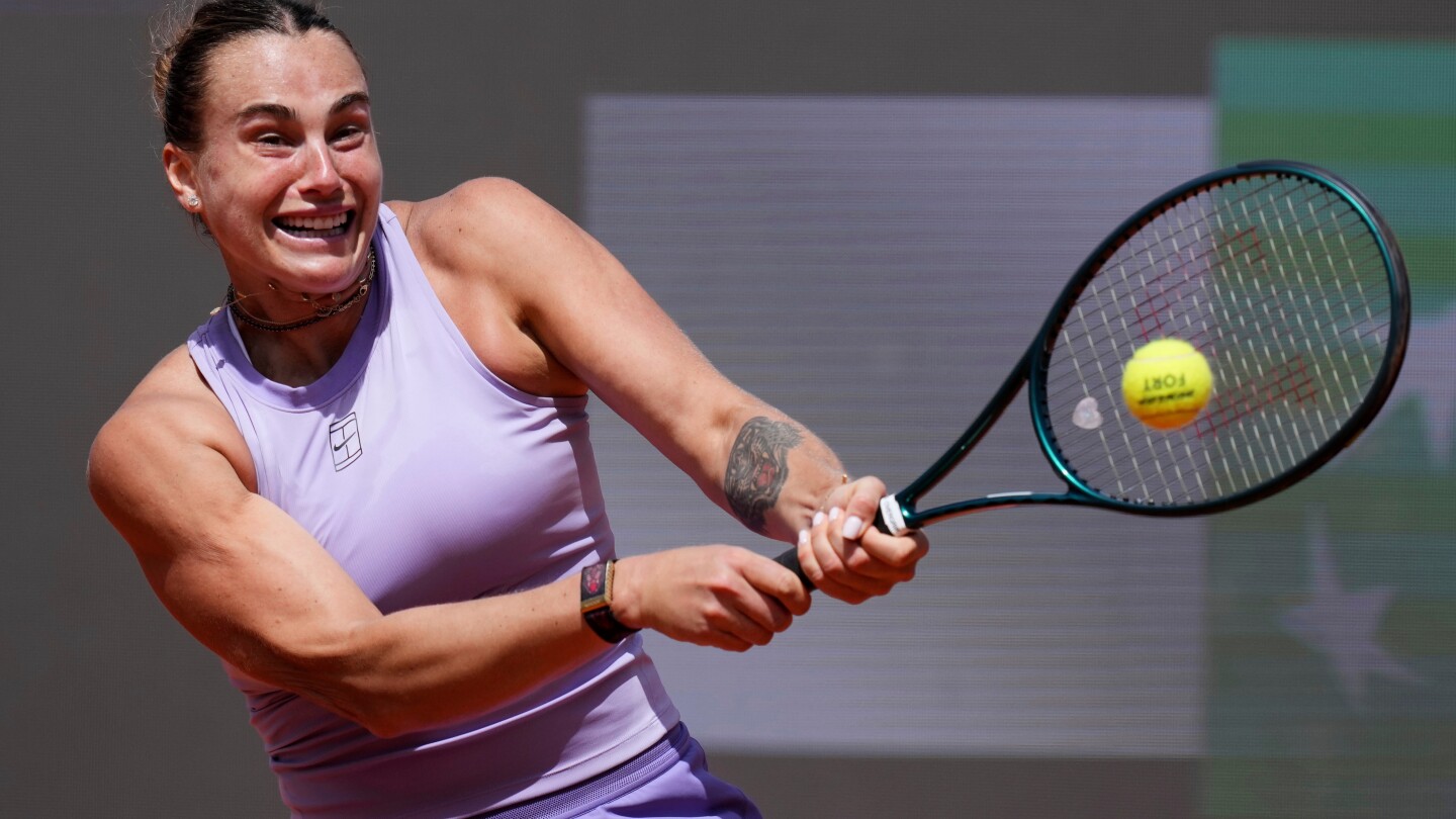 Alcaraz Returns From Injury, Wins Opening Match Italian Open