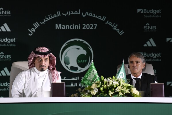 Roberto Mancini named new Saudi Arabia coach