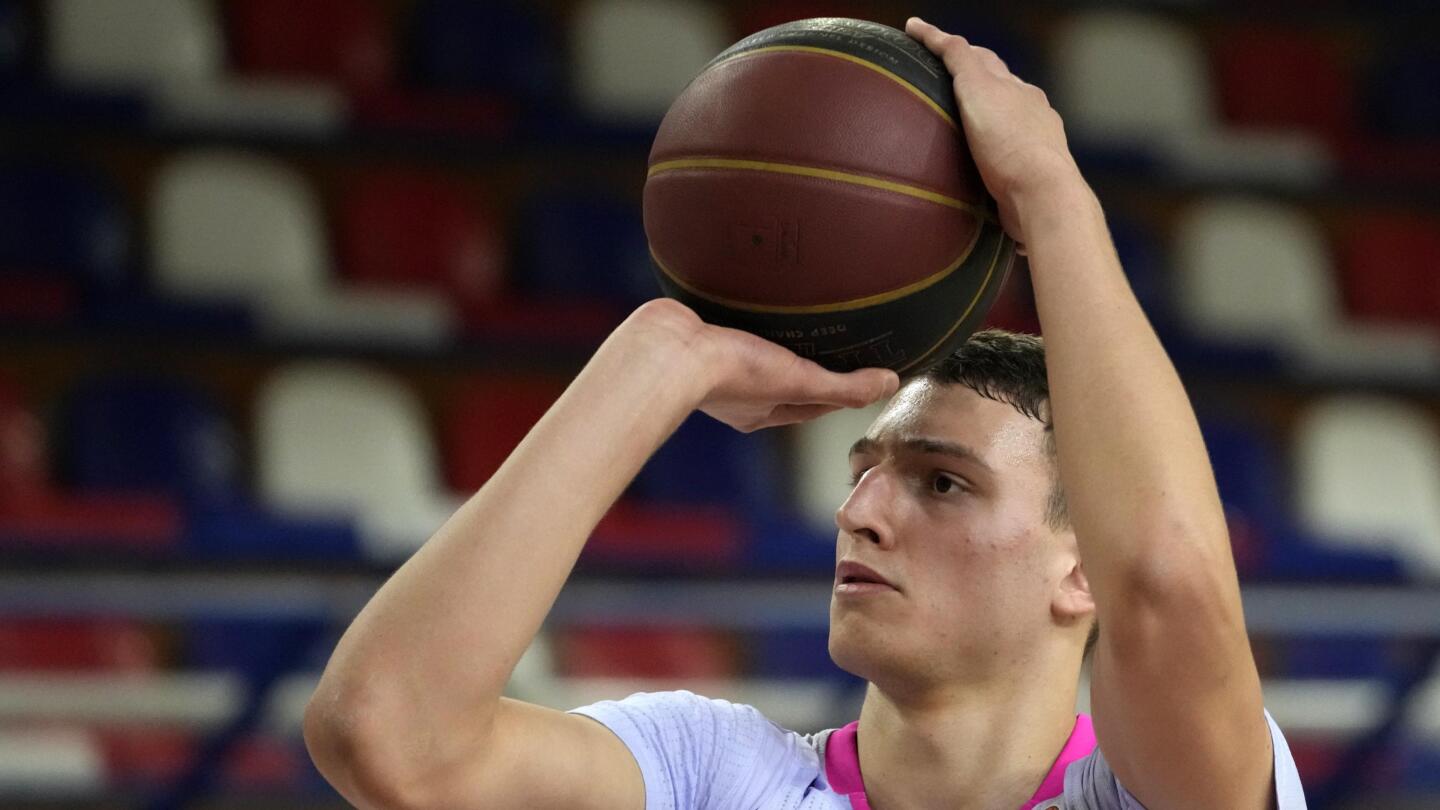 Serbia's Nikola Jovic attributes big game to Bogdanovic, teammates