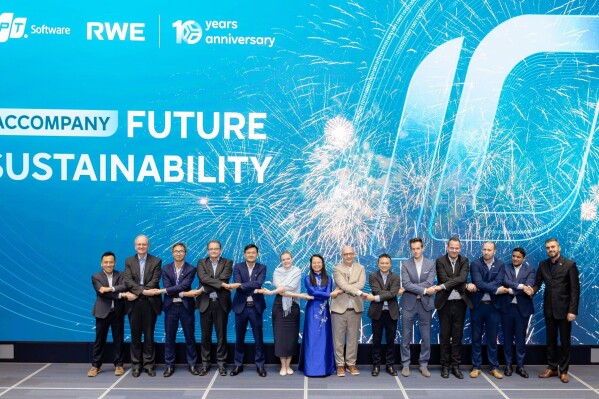 FPT Software and RWE’s 10-year partnership anniversary ceremony was hosted in Hanoi, Vietnam with presence of both sides’ senior executives. (Photo: Business Wire)