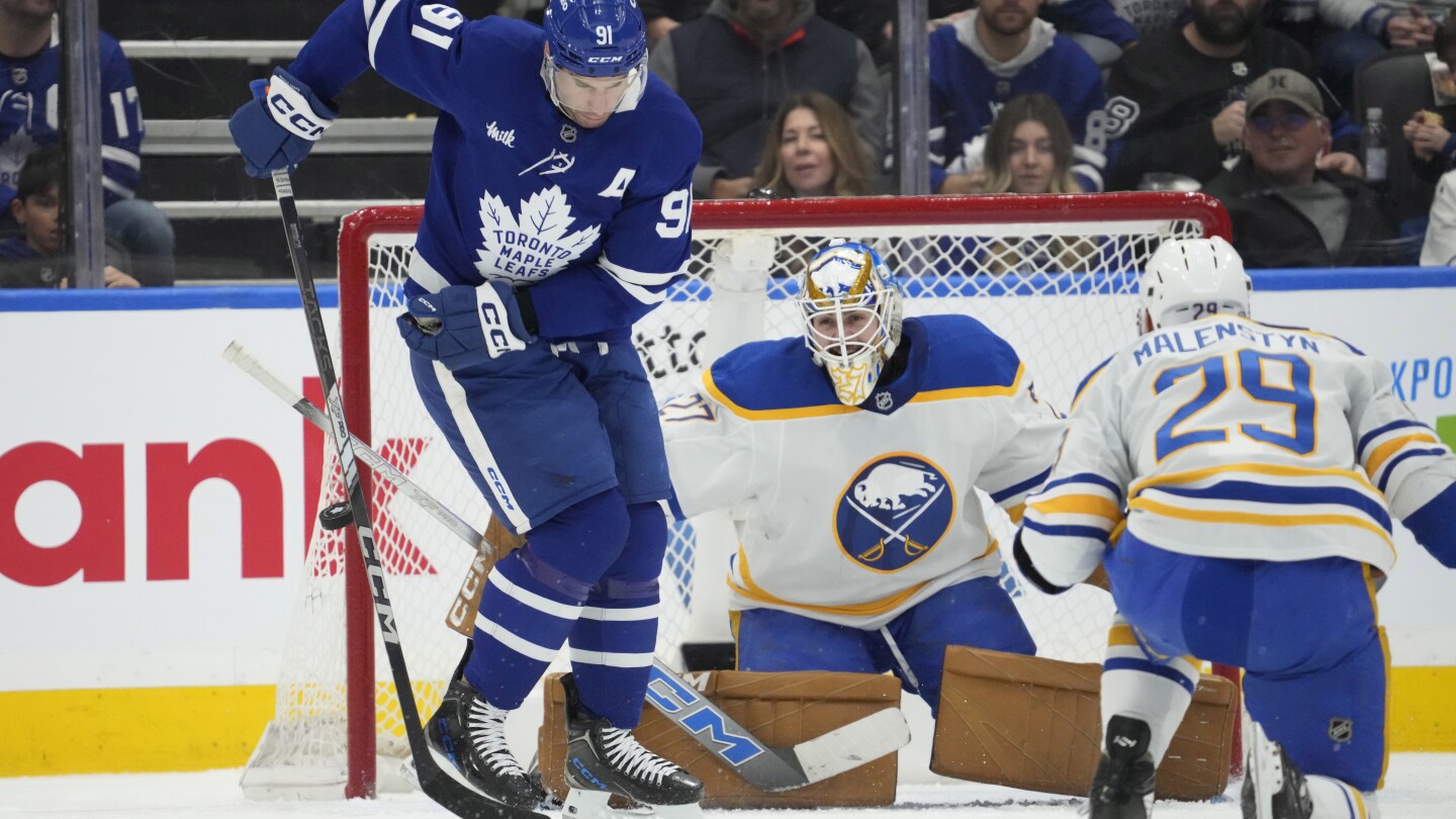 Maple Leafs Beat Sabres 5-3, Tavares Scores Hat Trick