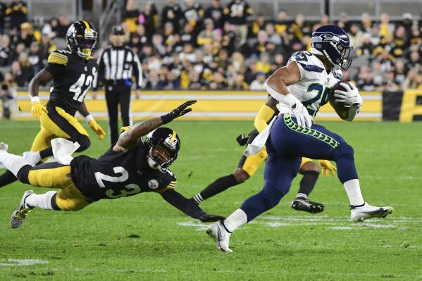 Watt forces fumble in overtime, Steelers edge Seahawks 23-20