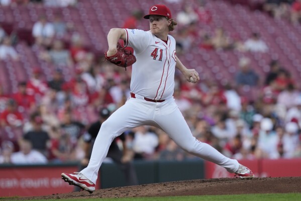 Cincinnati Reds starting pitcher Andrew Abbott throws to a San Diego Padres batter during the second inning of a baseball game Tuesday, May 21, 2024, in Cincinnati. (AP Photo/Carolyn Kaster)