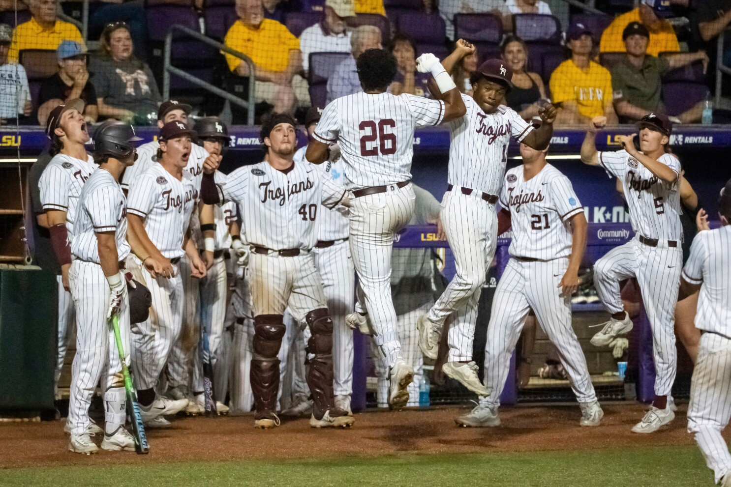 LSU goes for national baseball title against Coastal Carolina