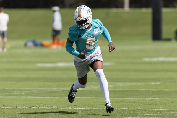 Miami Dolphins cornerback Jalen Ramsey (5) runs drills during NFL football practice at the Baptist Health Training Complex in Miami Gardens, Fla., Wednesday, Oct. 18, 2023 (Matias J. Ocner/Miami Herald via AP)