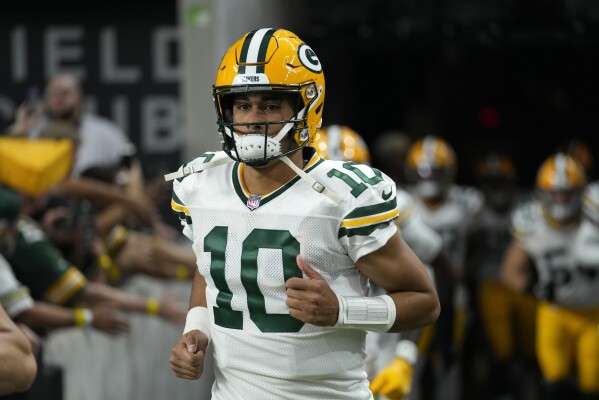 Is Jordan Love for real? A look at the Packers QB after Week 1 win over the  Bears - DraftKings Network