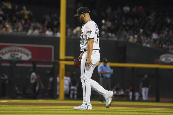 Rockies fall to D-backs in final game of 2021