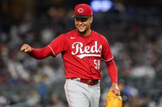 Luis Castillo traded to Mariners by Reds for 4 prospects