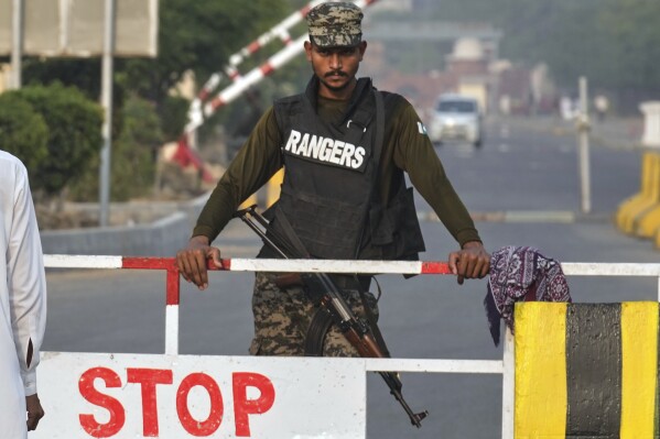 A Pakistani paramilitary soldier stands guard at a checkpoint in Wagah, a joint border crossing point on the Pakistan and India border, near Lahore, Pakistan, Wednesday, April 30, 2025.(AP Photo/K.M. Chaudary)