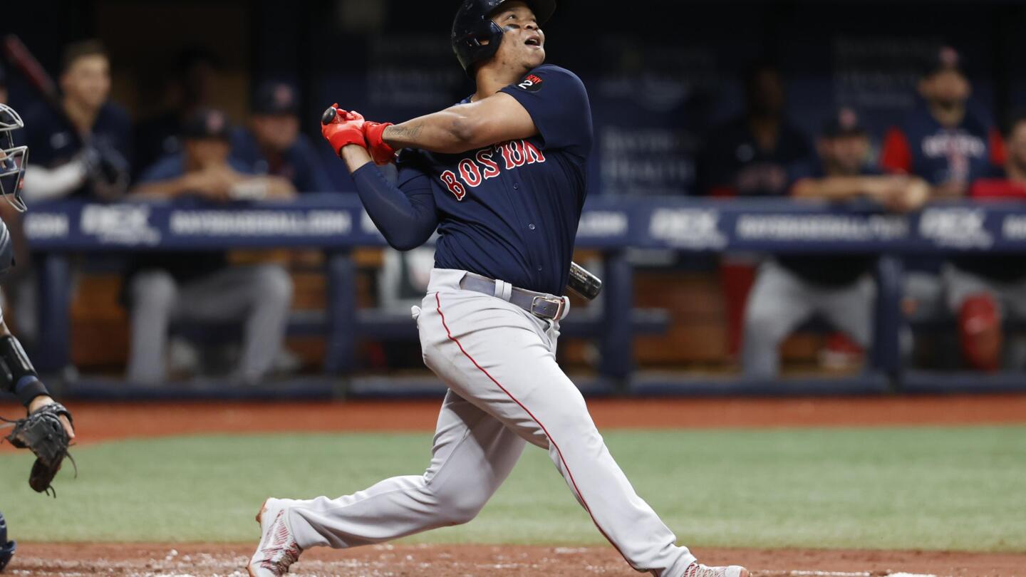 Boston Red Sox avoid arbitration with Rafael Devers, 4 others