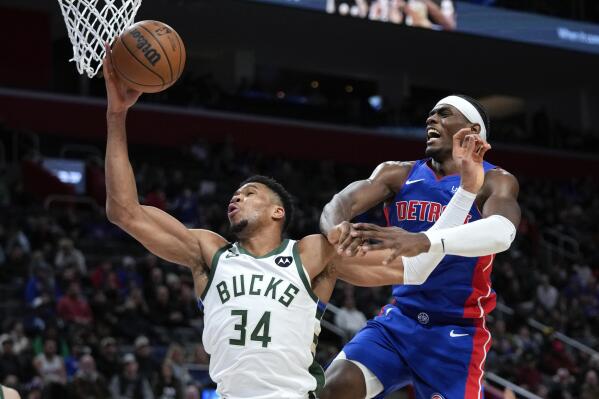 Bucks star Giannis Antetokounmpo ejected for 2nd technical foul against  Pistons - The San Diego Union-Tribune