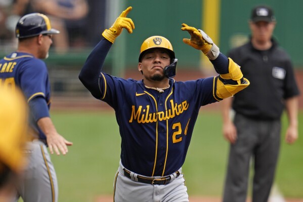 Milwaukee Brewers' 2023 Projected Starting Lineup After Trading for William  Contreras - Fastball
