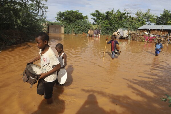 What’s causing the catastrophic rainfall in Kenya?
