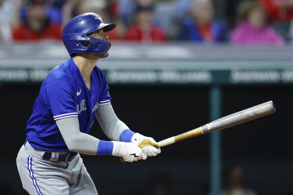 Biggio hits two-run homer in 8th as Blue Jays beat Guardians 3-1 - The San  Diego Union-Tribune