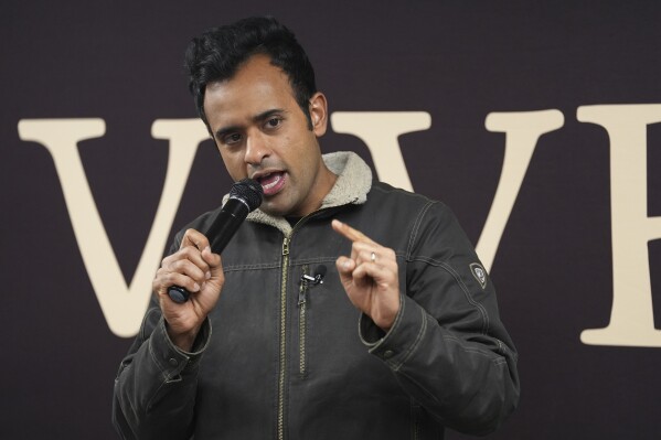 Republican presidential candidate businessman Vivek Ramaswamy speaks at a campaign event, Friday, Jan. 12, 2024 in Des Moines, Iowa. (AP Photo/Abbie Parr)