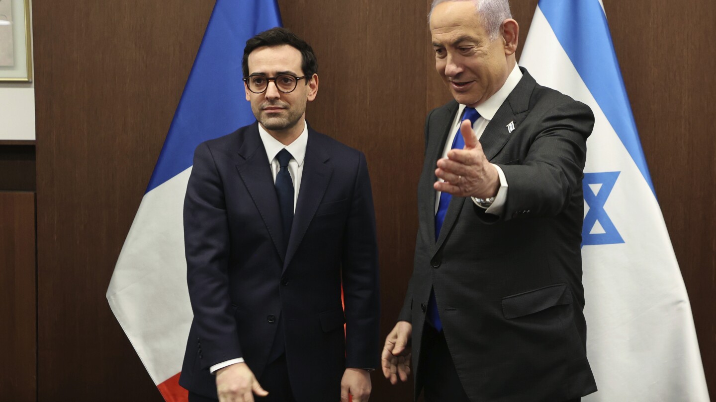 В Израел новият външен министър на Франция настоява за прекратяване на огъня, за да се сложи край на „трагедията в Газа“