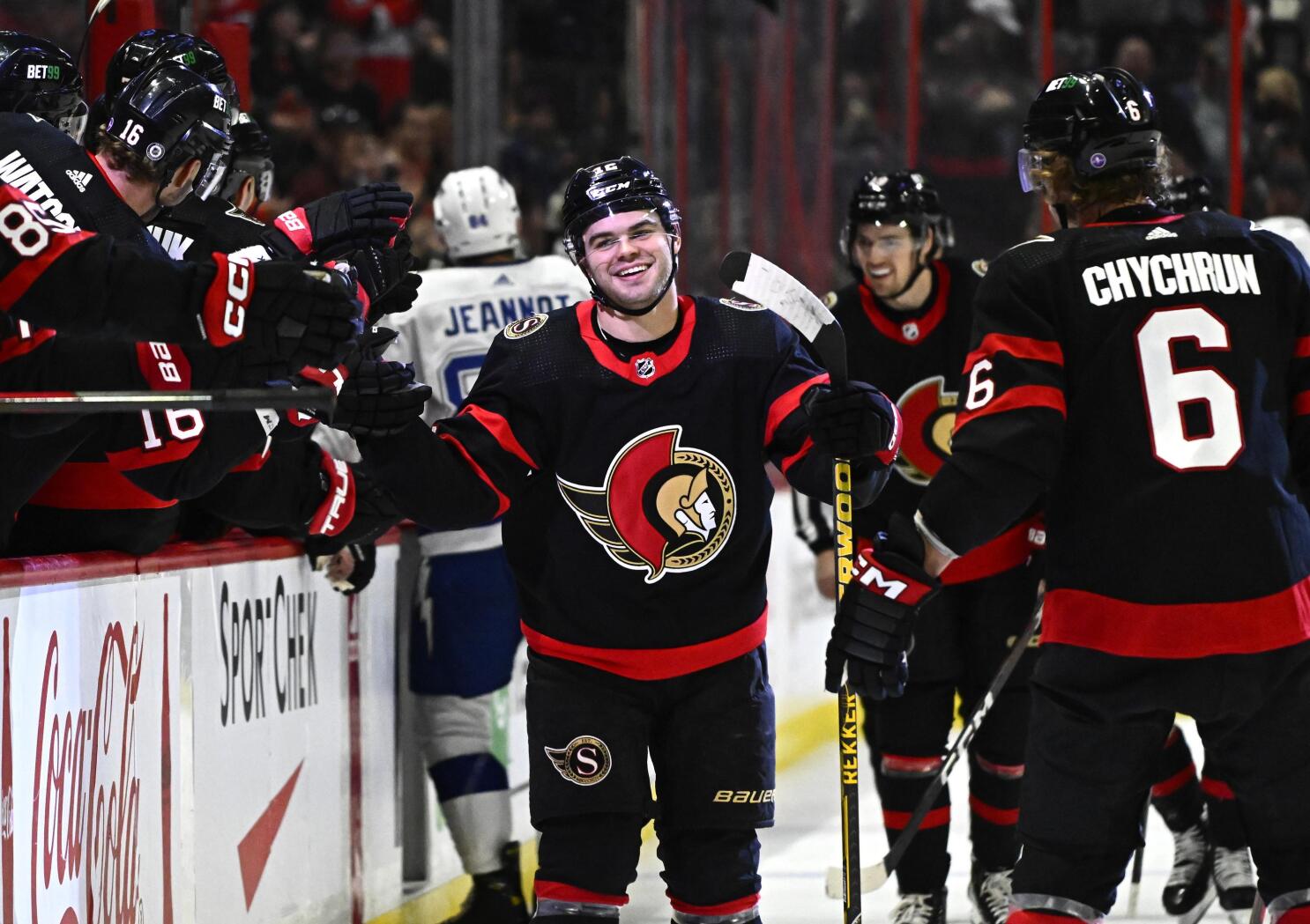 Batherson scores twice in 53 seconds, Sens beat Maple Leafs - The