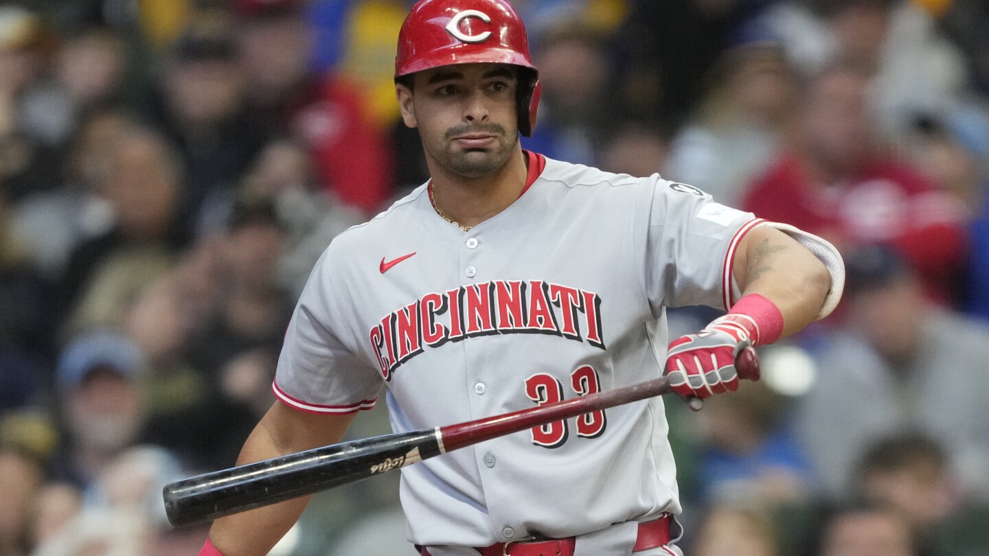 Reds Place Encarnacion-Strand on IL With Back Issue