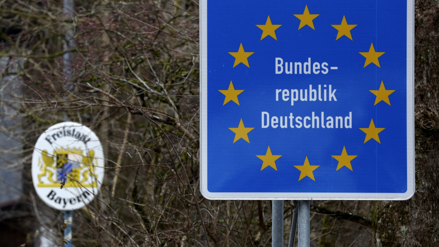 БЕРЛИН АП — Германските законодатели одобриха в петък законодателство облекчаващо