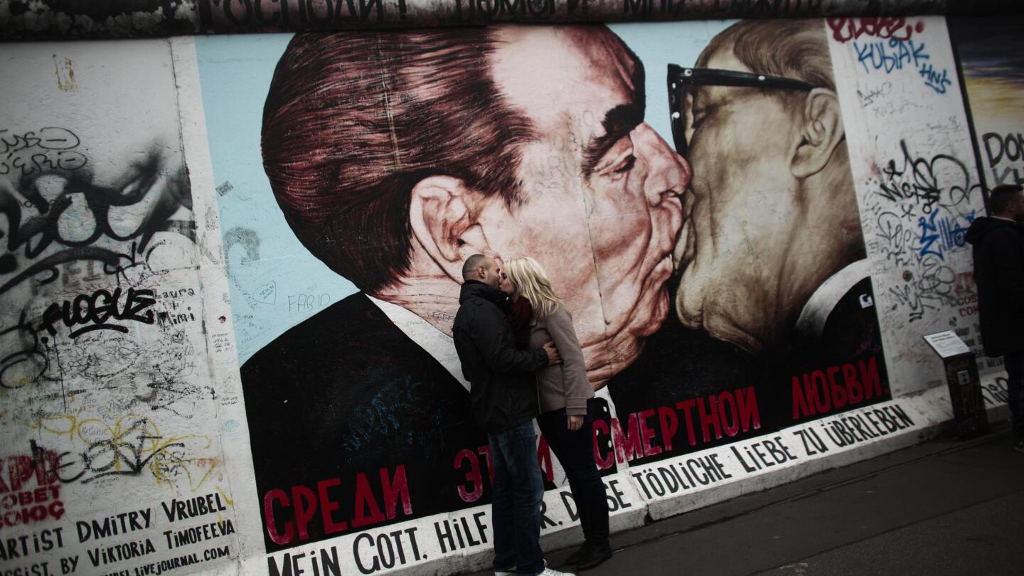 Mahasiswa mengantisipasi runtuhnya Tembok Berlin