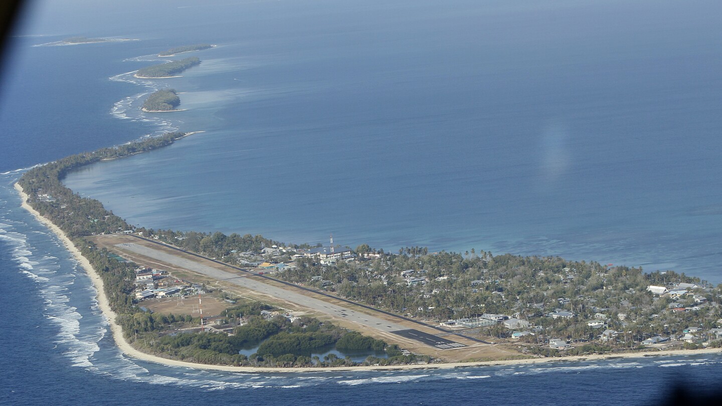 МЕЛБЪРН Австралия AP — Новото правителство на Тувалу в сряда