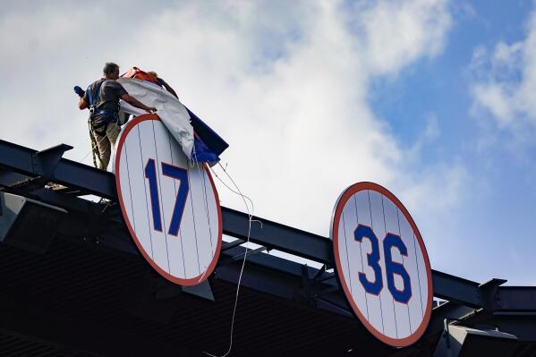 Mets retire Keith Hernandez's No. 17 in Citi Field ceremony