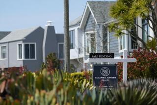 A Sale Pending sign hangs in front of a property in San Francisco, Tuesday, April 18, 2023. On Thursday, Freddie Mac reports on this week’s average U.S. mortgage rates. (AP Photo/Jeff Chiu)