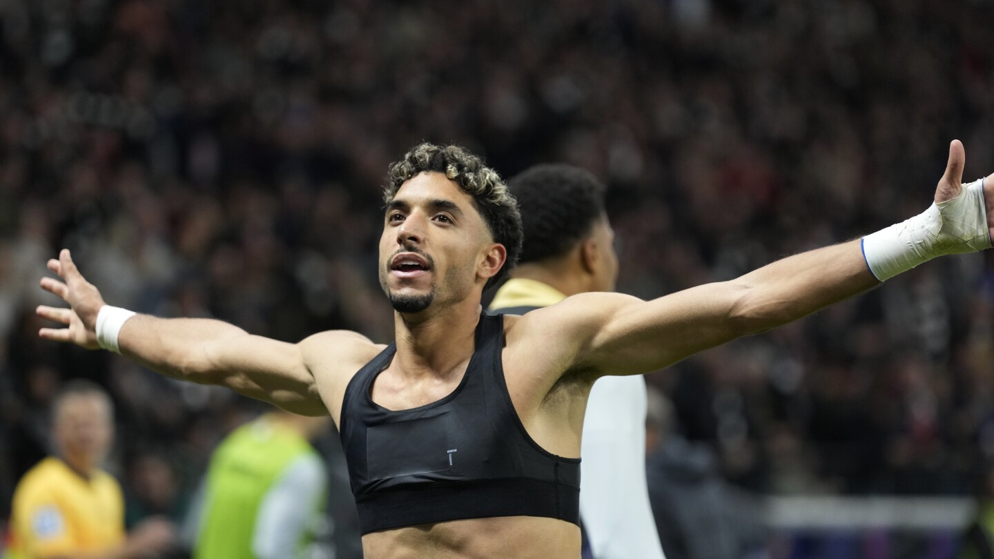 Eintracht Frankfurt Draws 3-3 with Bayern Munich