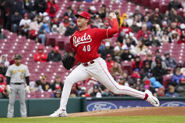 Fraley, Newman, India homer to lift the Reds over Pirates