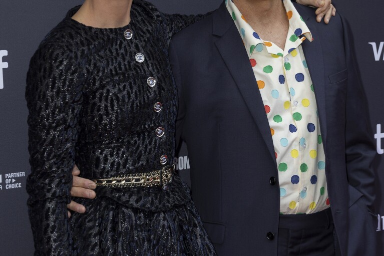 Viggo Mortensen and Vicky Krieps attend the premiere of 