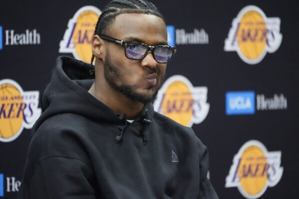 Nepotism debates surrounding LeBron and Bronny James stem from a  longstanding stigma in America | AP News