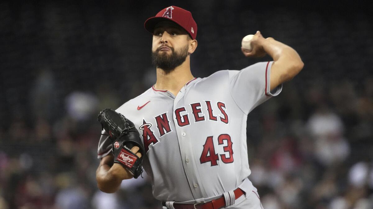 Angels roll to 10-3 win, send D-backs to 10th straight loss