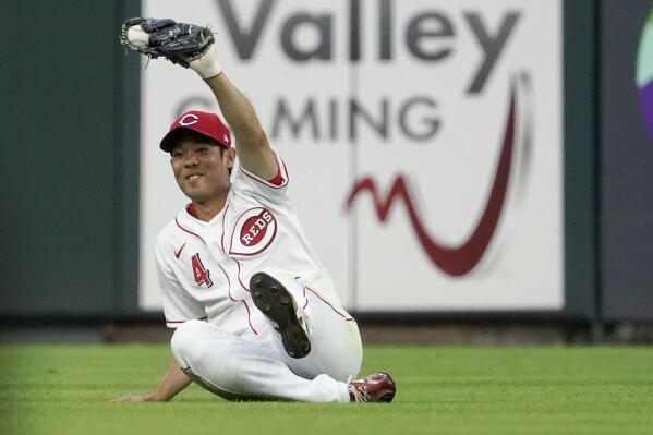 Reactions: Tyler Naquin hits game-tying, two-run homer for Reds vs