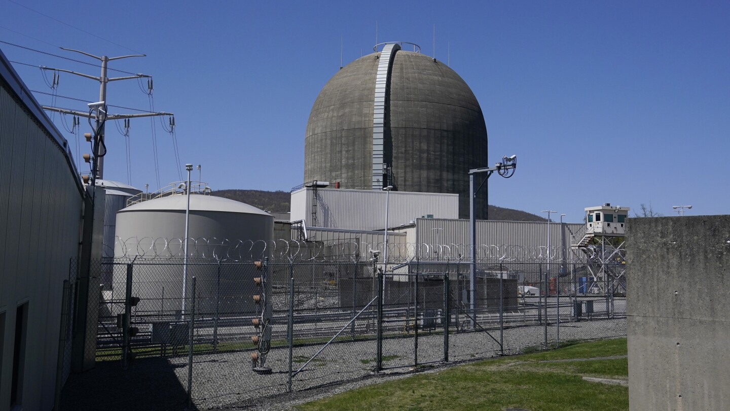 New York governor seeks to build the state’s first new nuclear power plant in decades